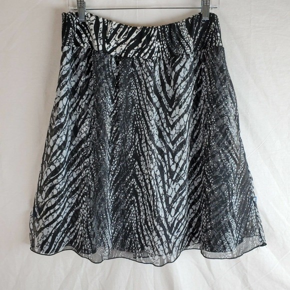 Chico's Pull-On Skirt SZ 2 Womens Large 12 Black White Lined Knee Length Stretch - Picture 1 of 4